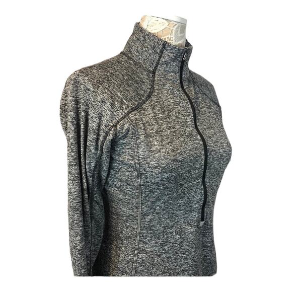 ATHLETA 1/4 zip long sleeve top with zippered pocket in gray size medium - Picture 6 of 12